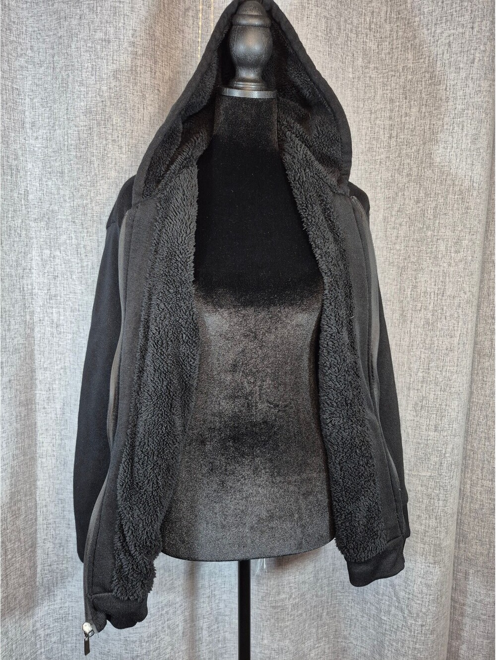 Seven Apparel Women’s Black Sherpa Lined Full Zip Hoodie Size XL 18